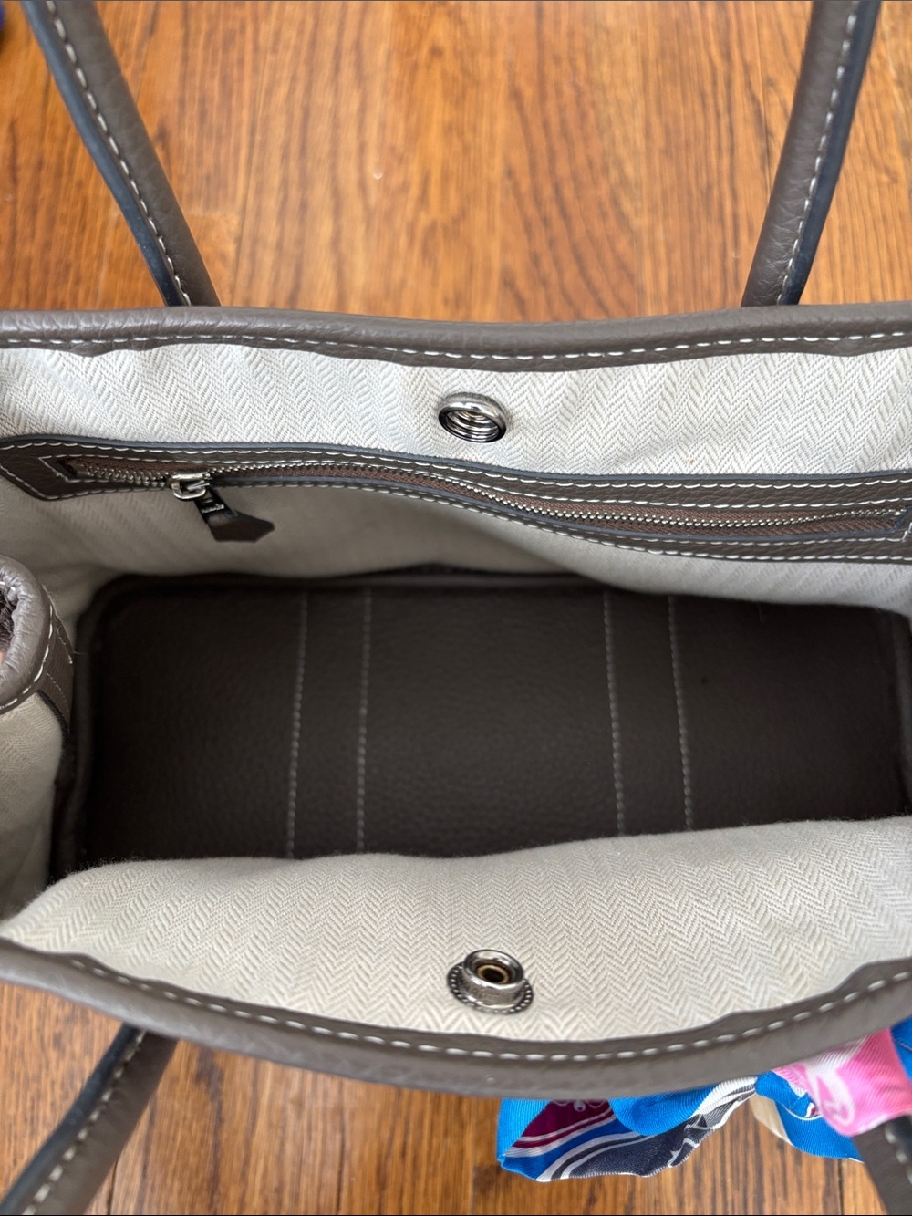 Hermes Gray Pebbled Leather Tote with Blue Accent Scarf - Picture 4 of 9